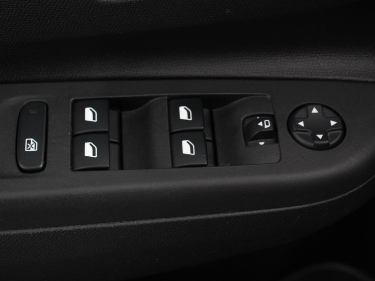 Vehicle Image 27