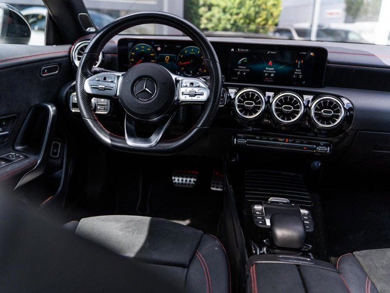 Vehicle Image 35