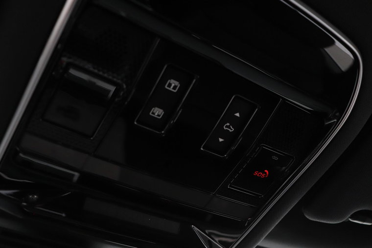 Vehicle Image 36