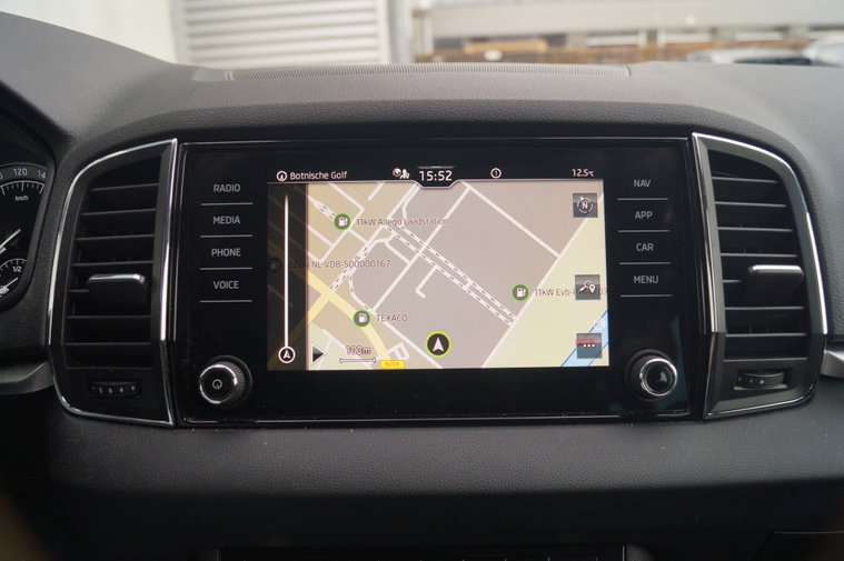 Vehicle Image 12