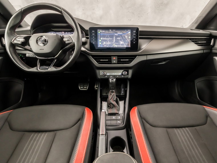 Vehicle Image 6