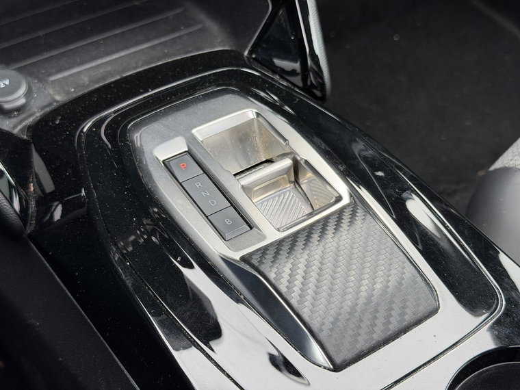 Vehicle Image 33