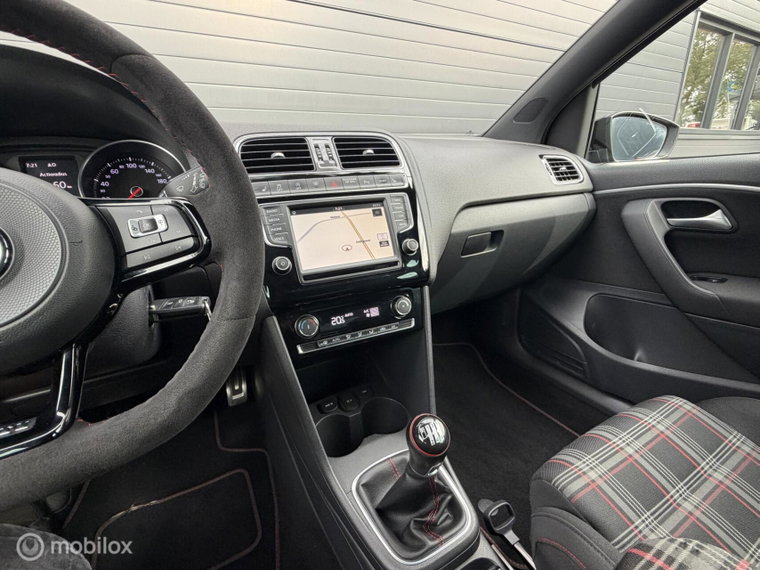 Vehicle Image 40