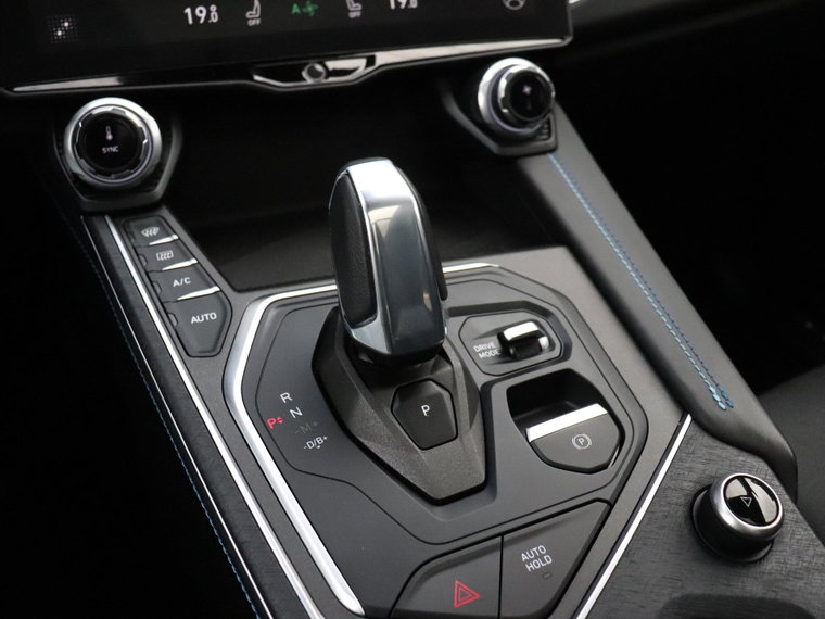 Vehicle Image 26