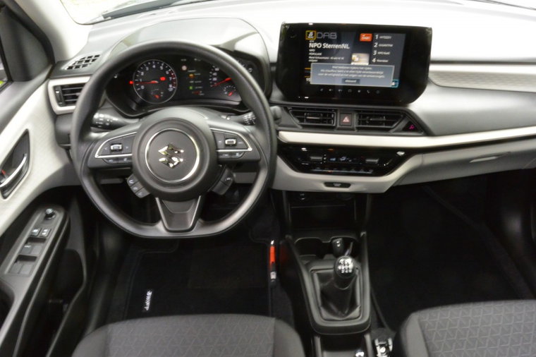 Vehicle Image 19