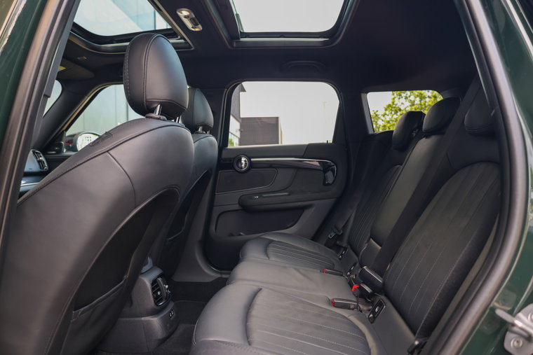 Vehicle Image 45