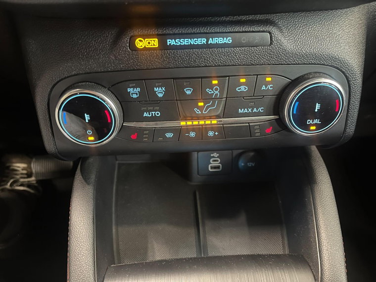 Vehicle Image 24