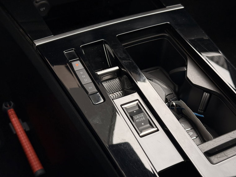 Vehicle Image 37