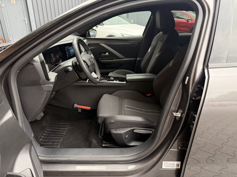 Vehicle Image 39