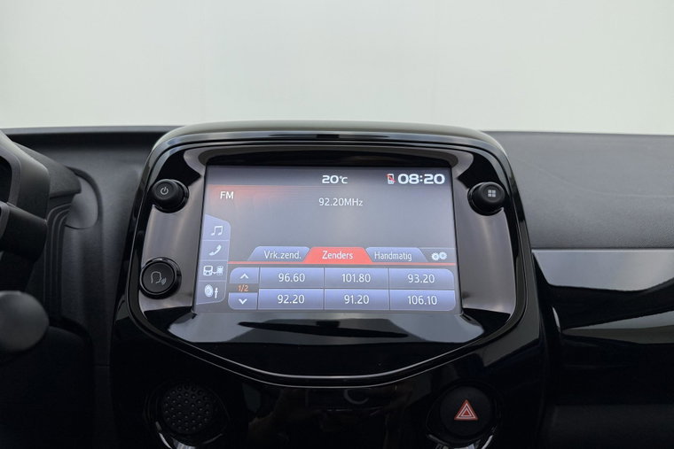 Vehicle Image 22