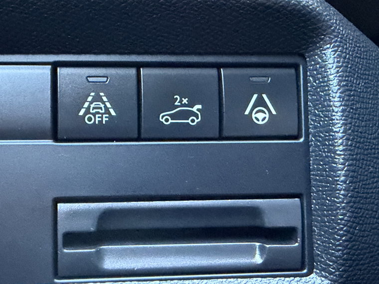 Vehicle Image 29