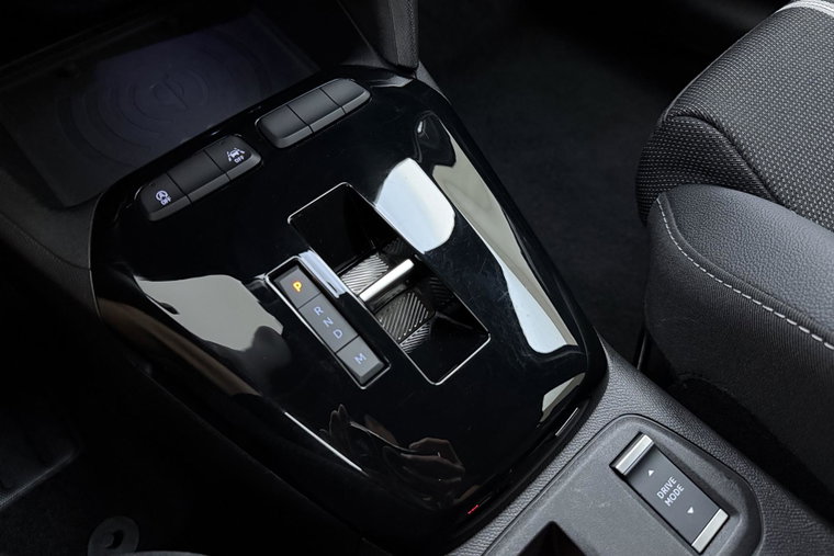 Vehicle Image 30