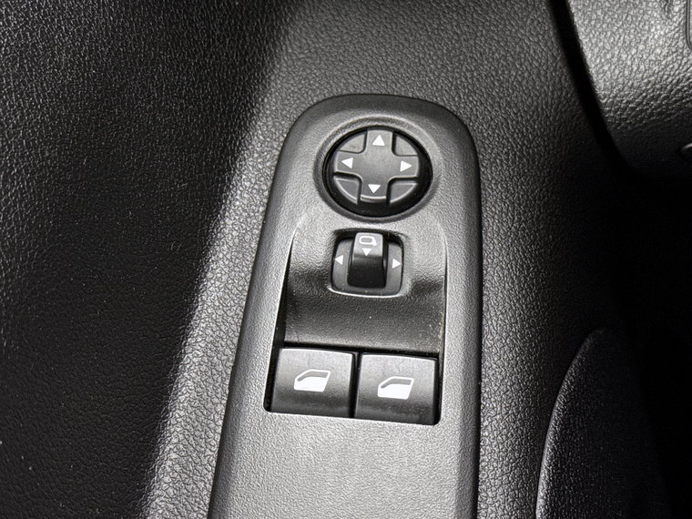 Vehicle Image 37