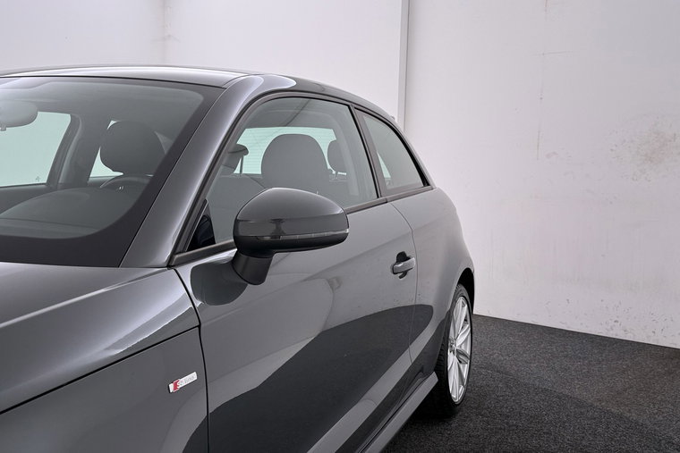 Vehicle Image 38