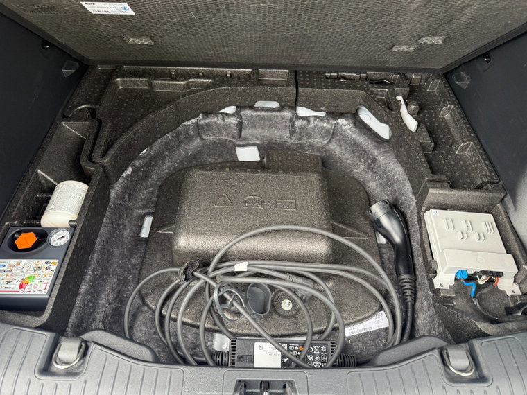 Vehicle Image 33