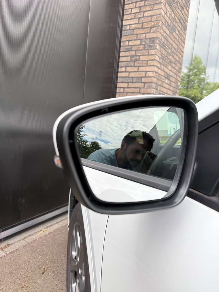Vehicle Image 40