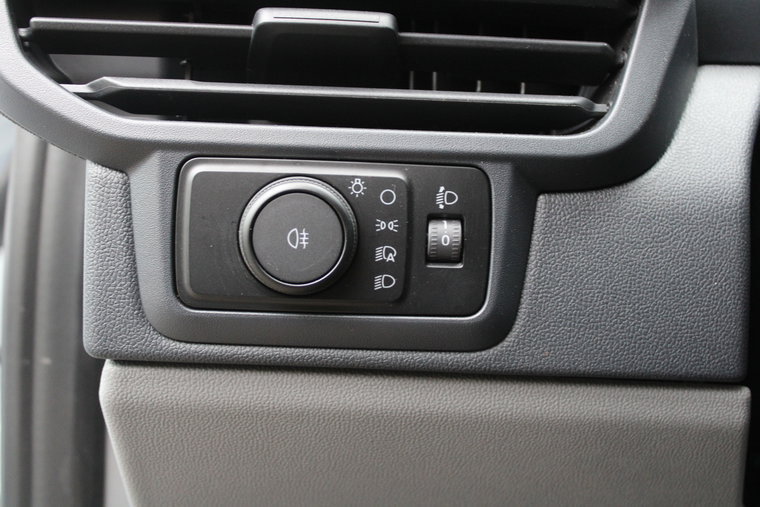 Vehicle Image 26