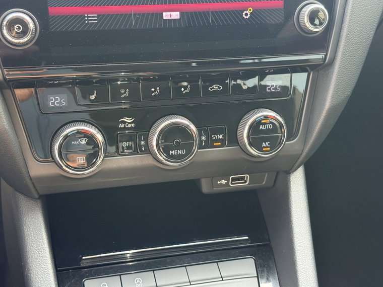 Vehicle Image 27