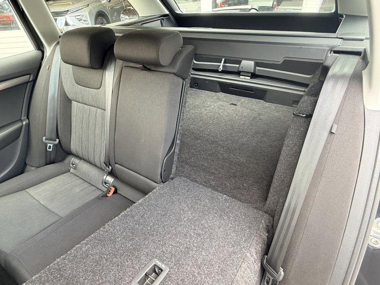 Vehicle Image 60