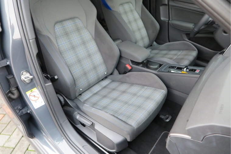 Vehicle Image 33
