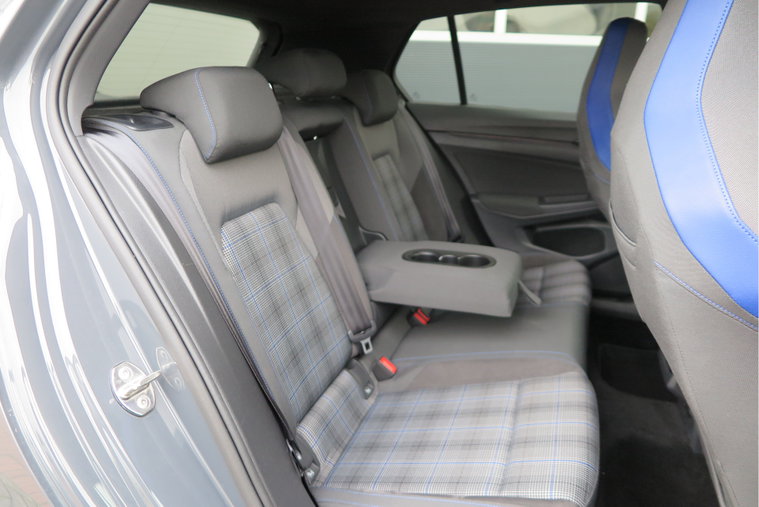 Vehicle Image 37