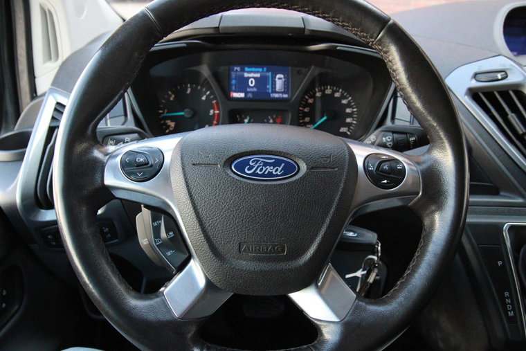 Vehicle Image 19