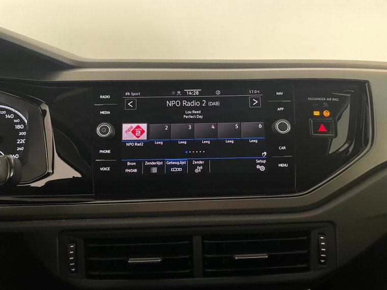 Vehicle Image 36