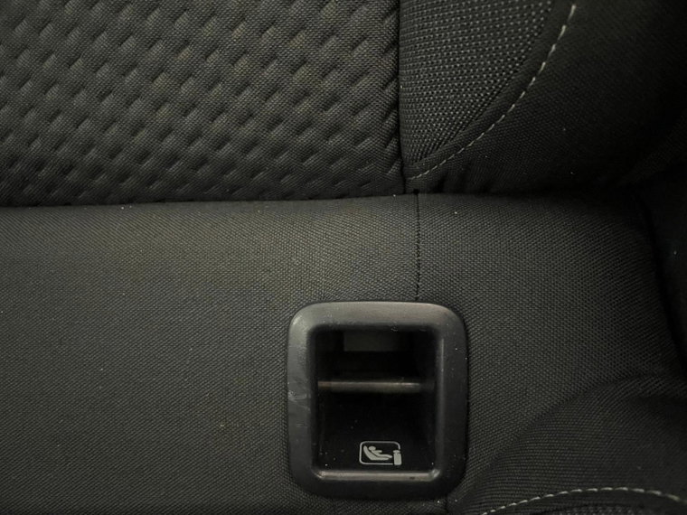 Vehicle Image 45
