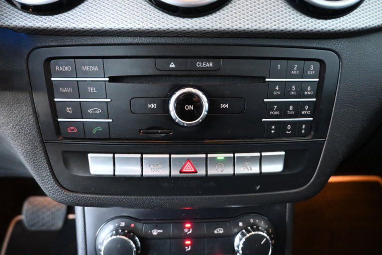 Vehicle Image 28