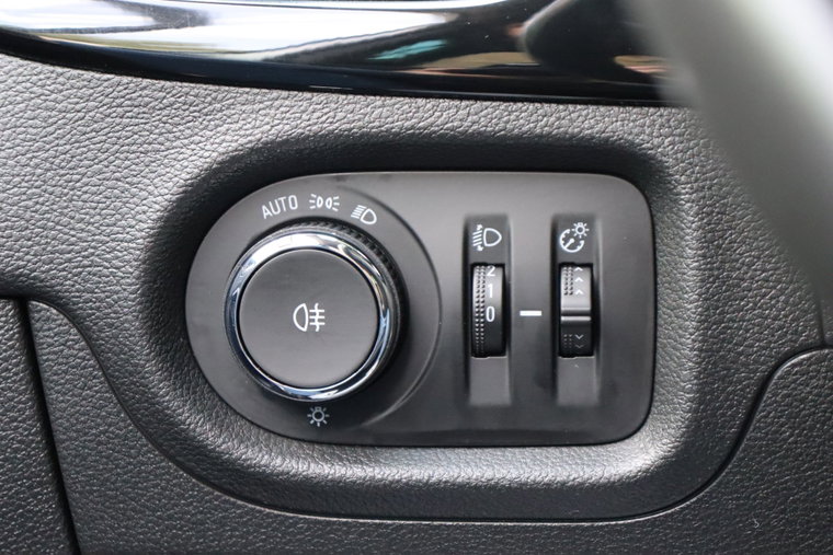 Vehicle Image 28