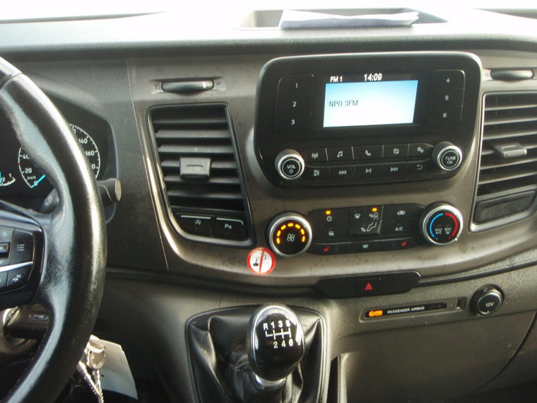 Vehicle Image 17