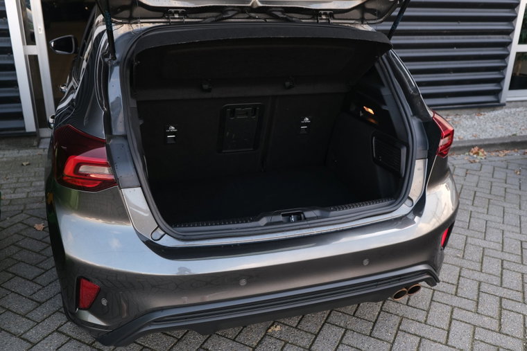 Vehicle Image 33