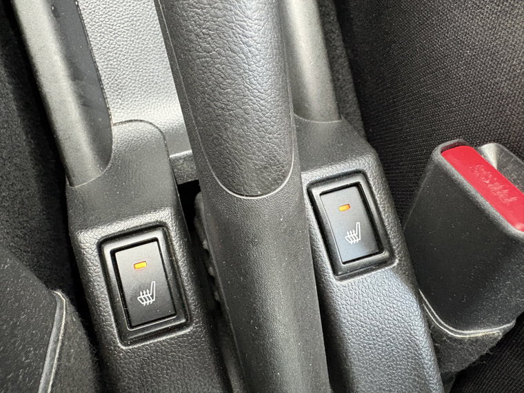 Vehicle Image 26