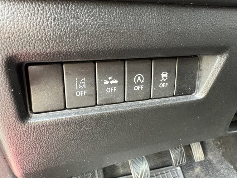 Vehicle Image 27