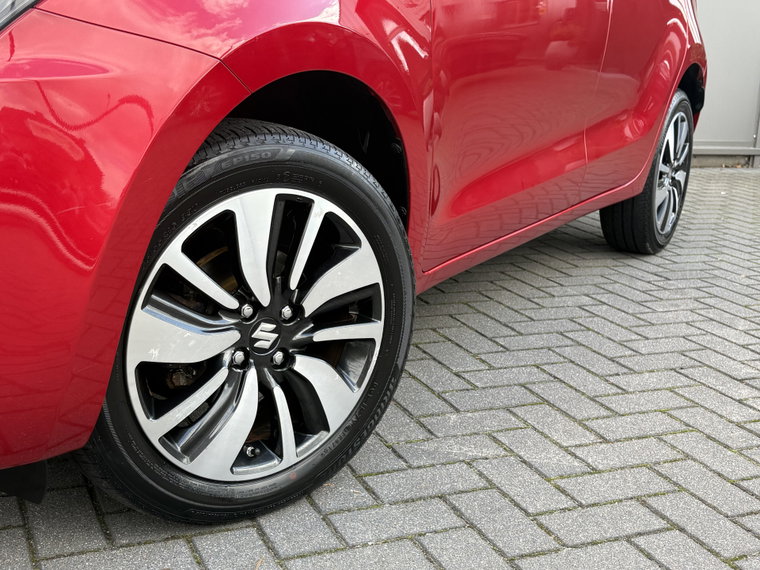 Vehicle Image 30