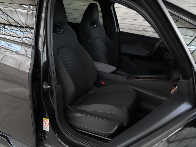 Vehicle Image 37