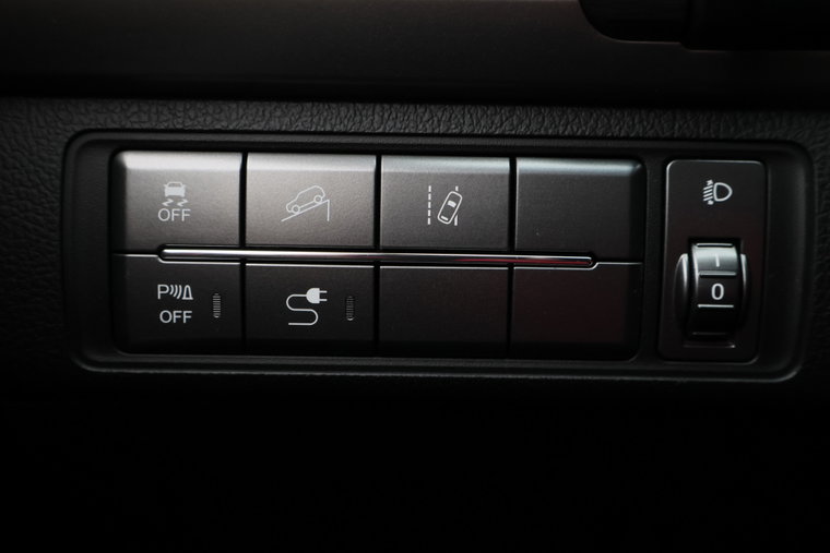 Vehicle Image 32