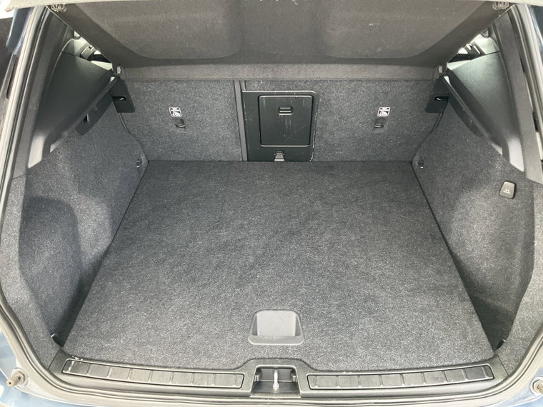 Vehicle Image 40