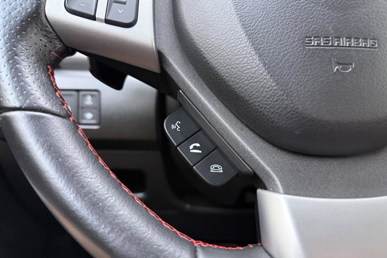 Vehicle Image 23