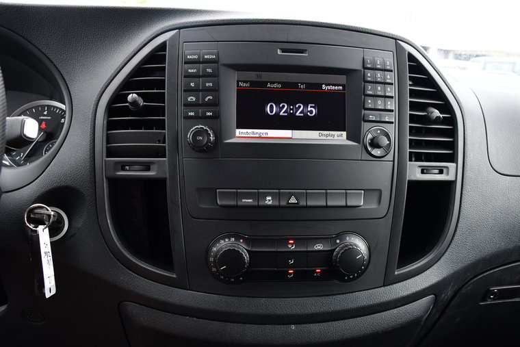 Vehicle Image 22