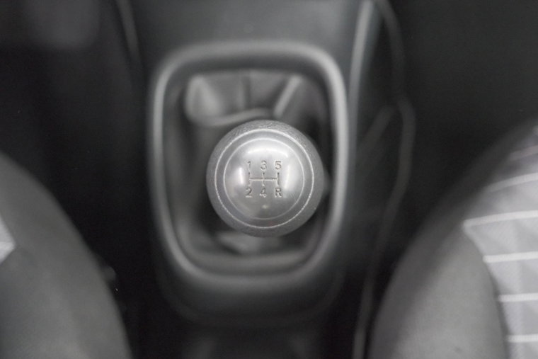 Vehicle Image 23