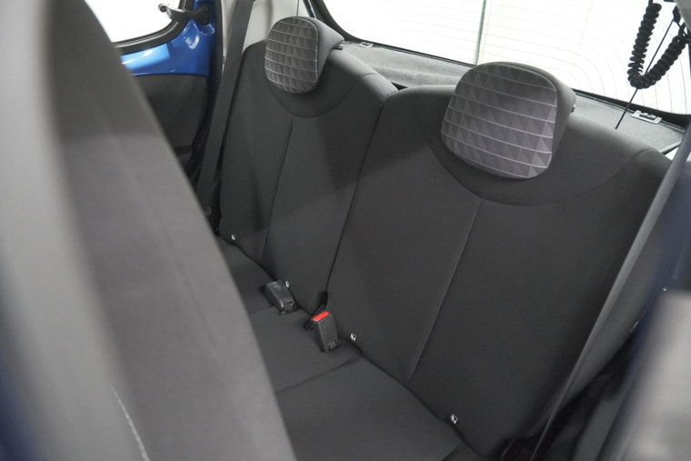 Vehicle Image 25
