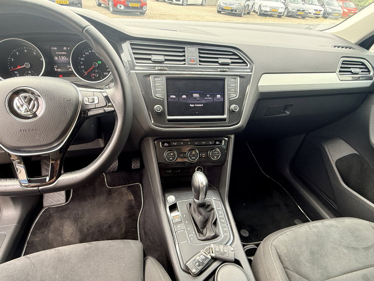 Vehicle Image 27