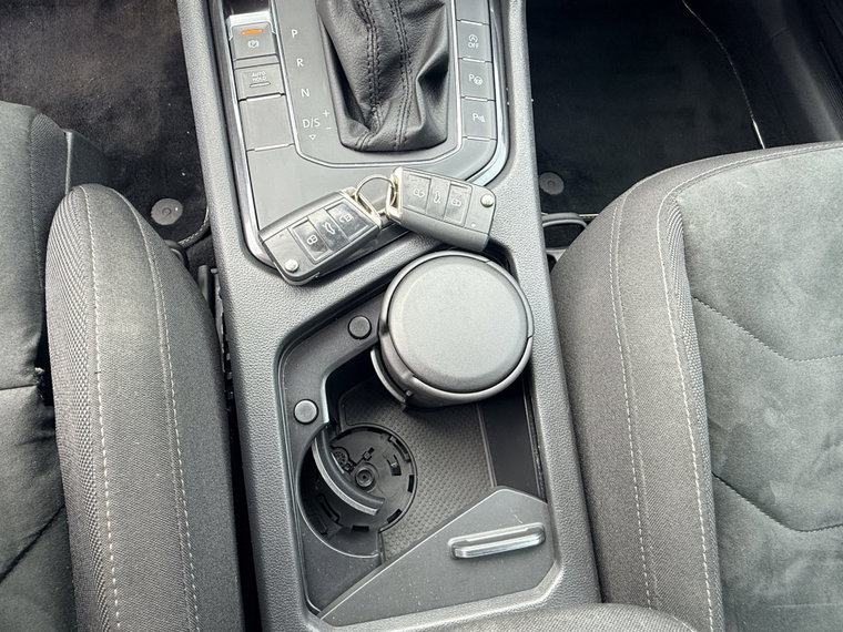 Vehicle Image 28