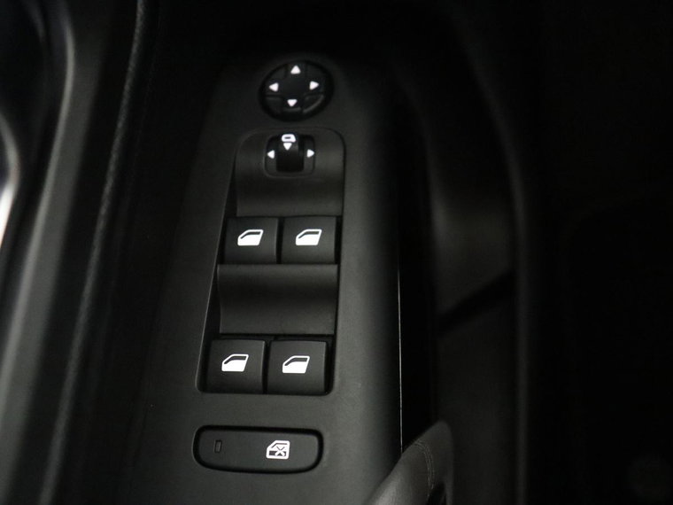 Vehicle Image 34