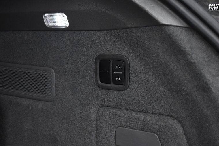 Vehicle Image 53