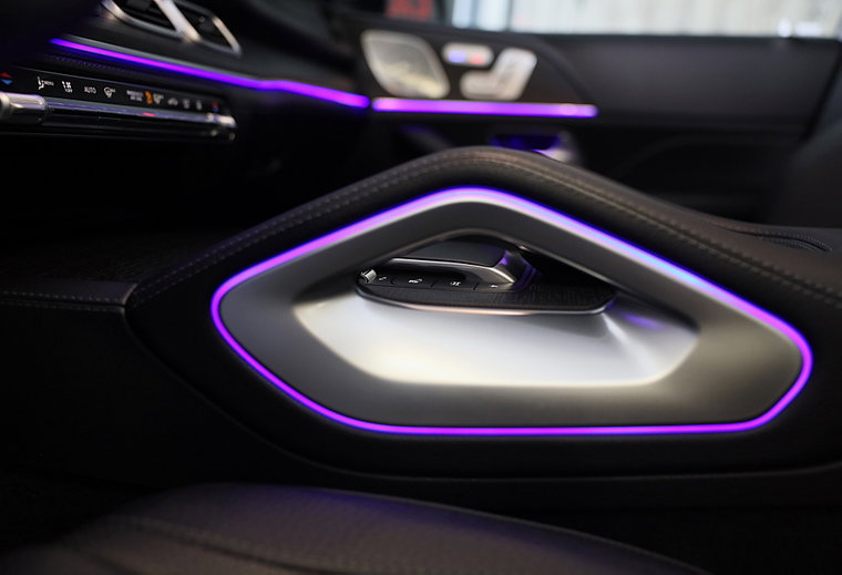 Vehicle Image 9