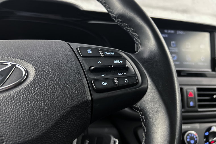 Vehicle Image 17