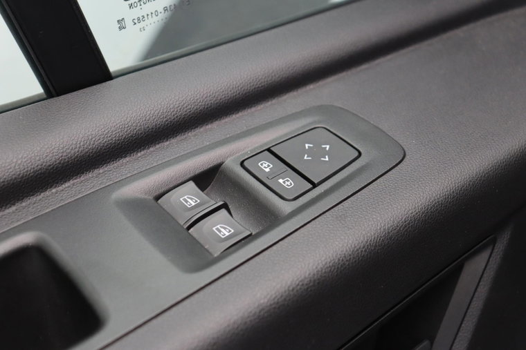 Vehicle Image 26