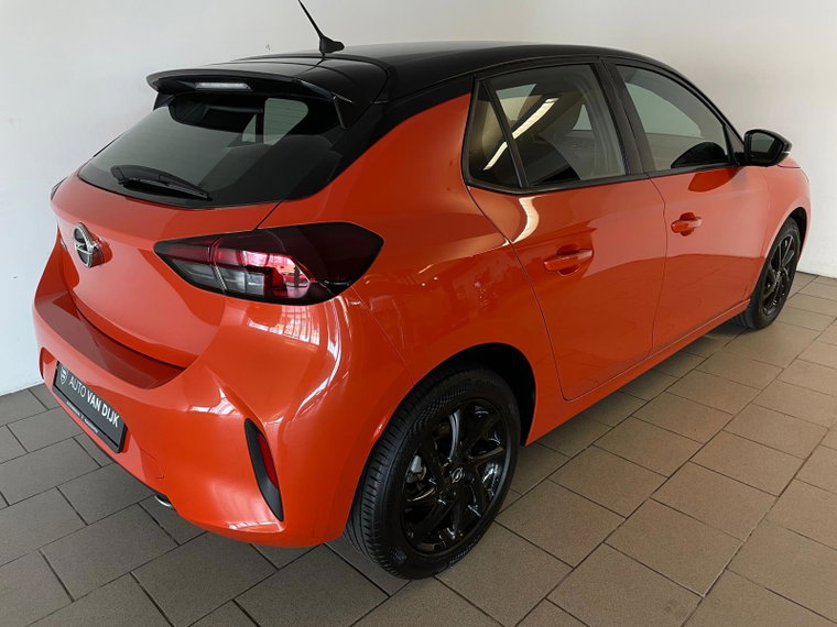 Vehicle Image 5